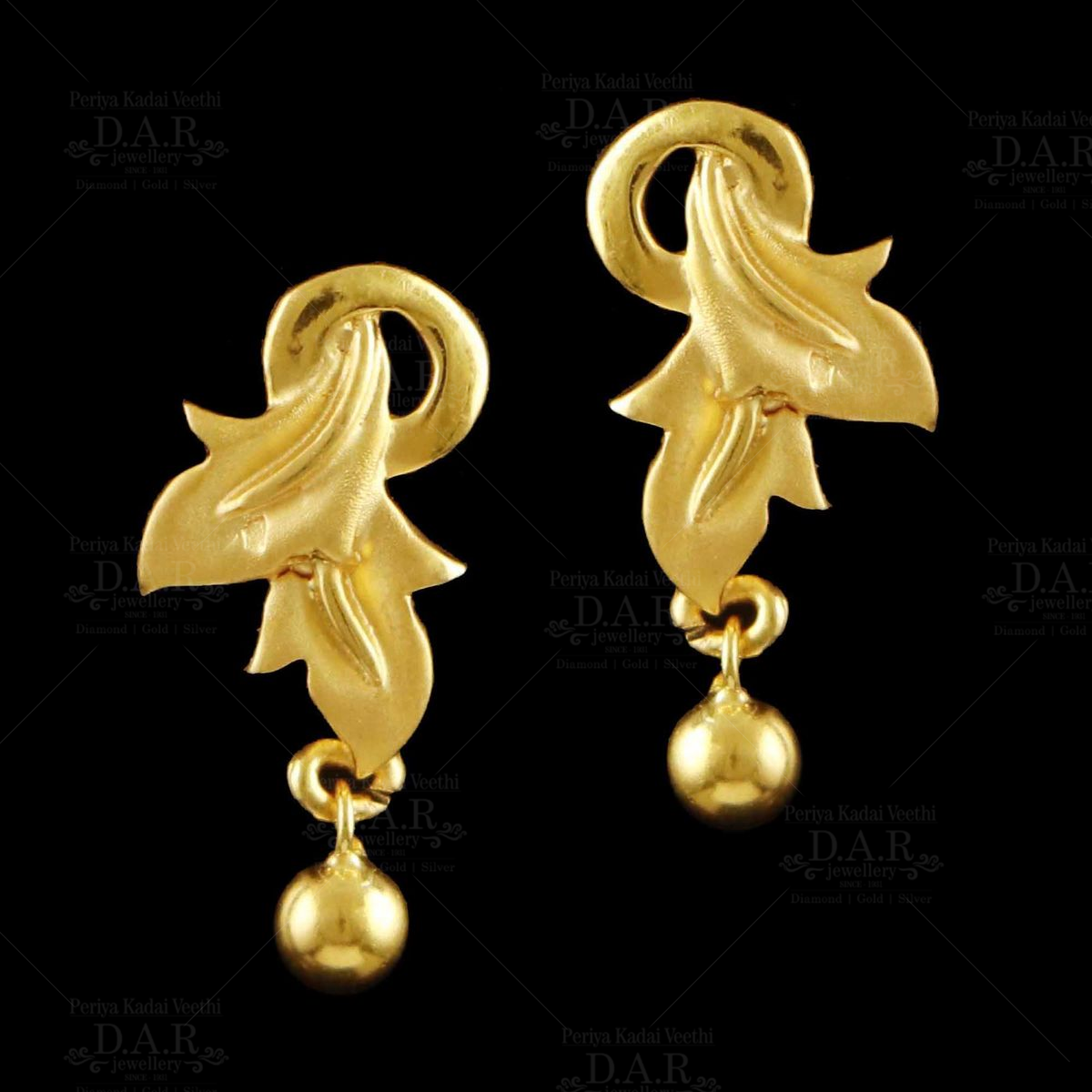 Buy quality Ladies 916 Gold Casting Cz Earring -LPE120 in Ahmedabad