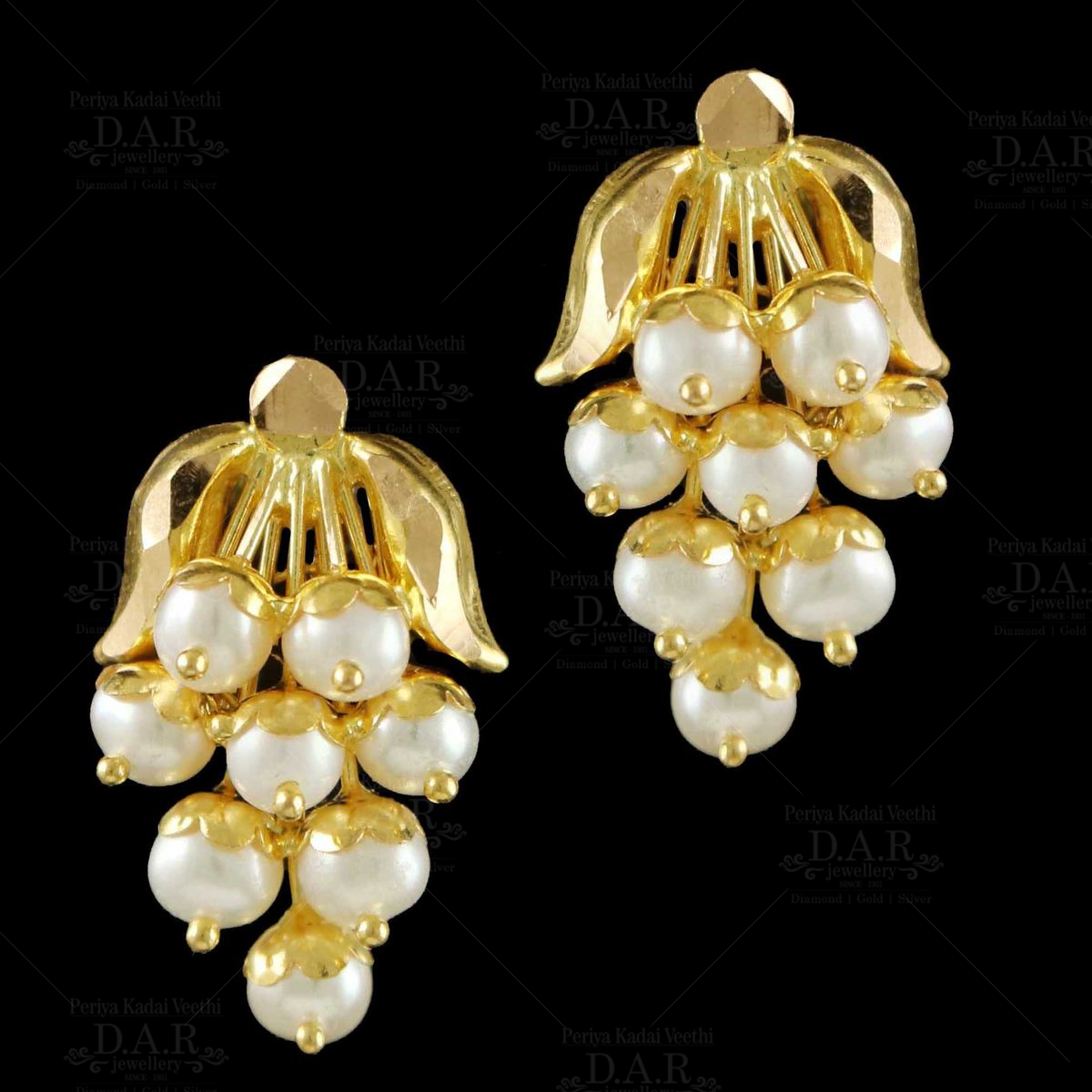 Joker & Witch Polline Gold And White Pearl Earring For women