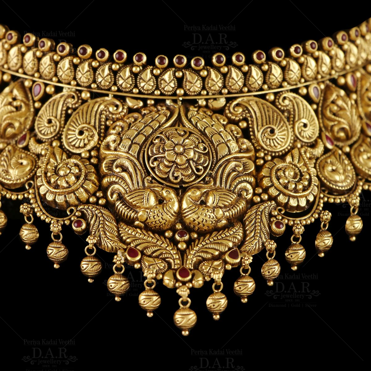 Antique choker clearance necklace