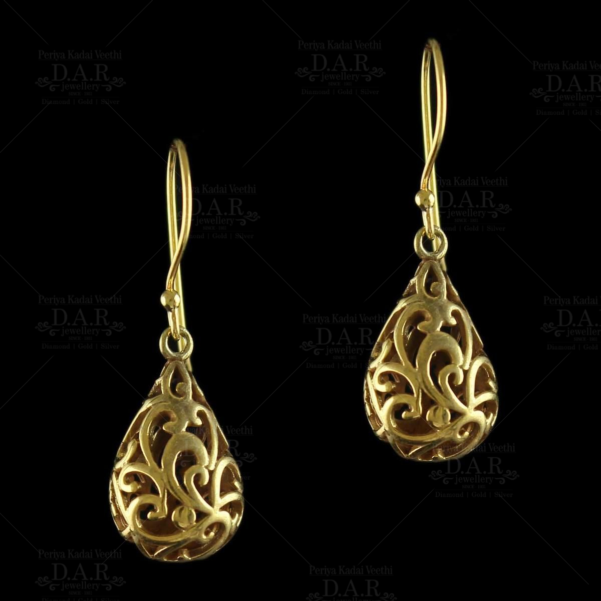 Buy online Gold Metal Drop Earring from fashion jewellery for Women by  Richeera for ₹399 at 75% off | 2024 Limeroad.com