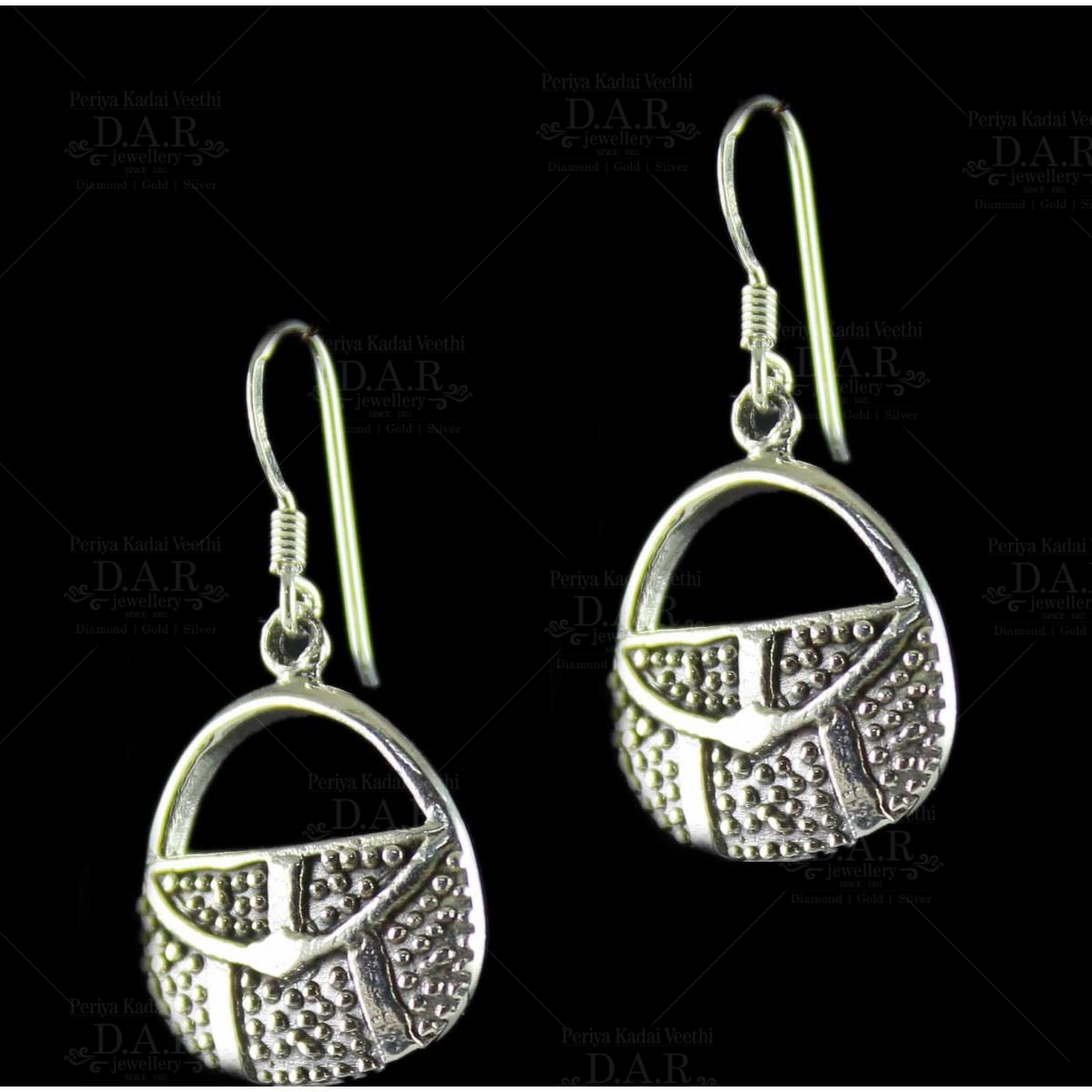 Ladies Fancy Hanging Earrings at Rs 156/piece | Fashion Jewelry in Rajkot |  ID: 2852942416848