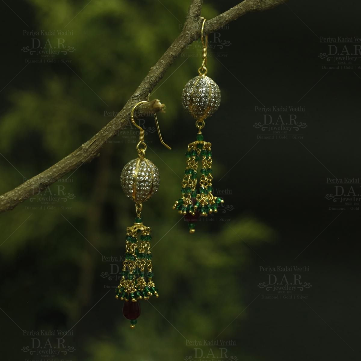 Buy Reliance Jewels 18 KT Gold Earring 2.38 g Online at Best Prices in  India - JioMart.